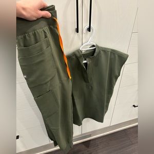 Figs Scrub Set, Moss:  Nepal jogger (small *tall*) and Rafaela top (XS)